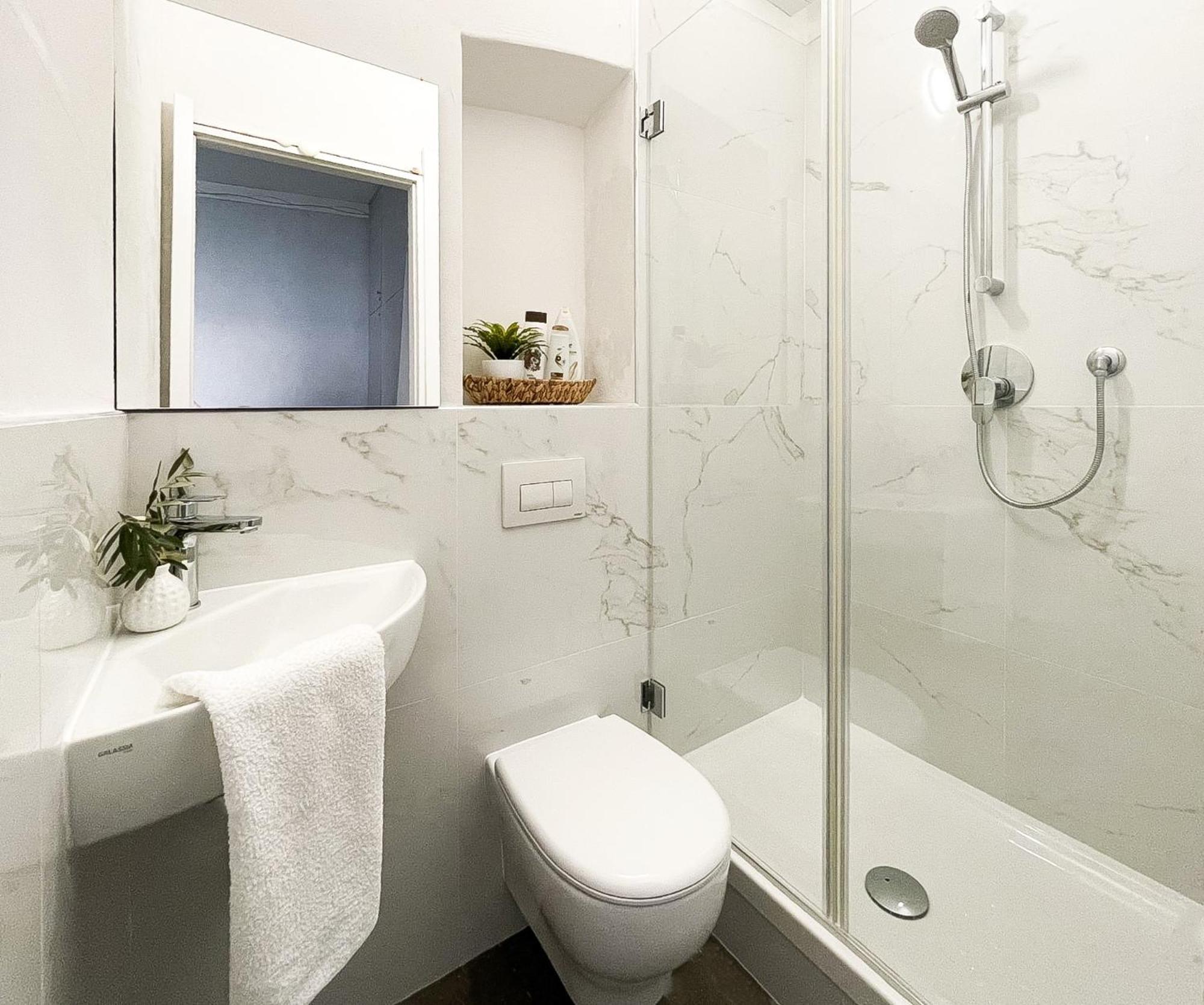 Luxury Lakeside Apartment Right On The Water Salo Luaran gambar