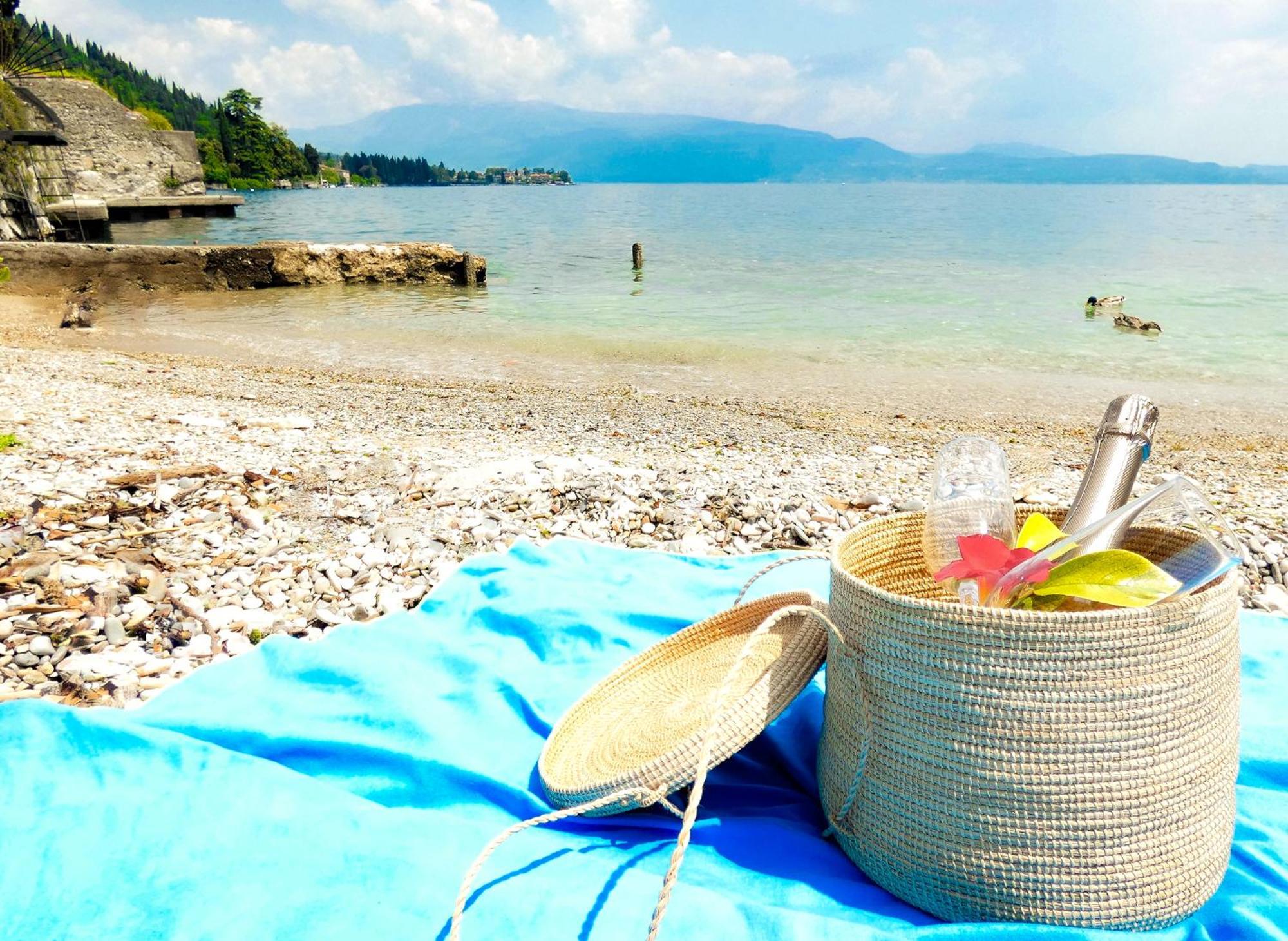 Luxury Lakeside Apartment Right On The Water Salo Luaran gambar